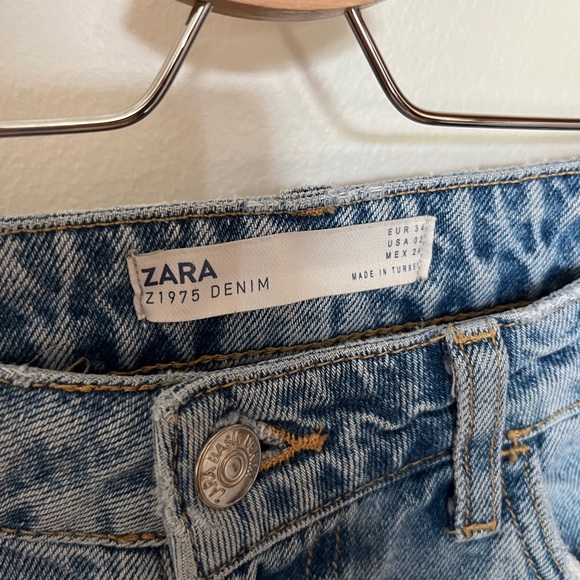 Zara Mom Jeans - Picture 2 of 3